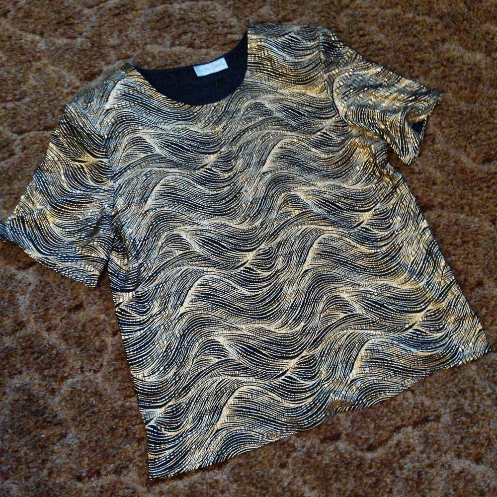FairSet Vintage Gold Waves Short Sleeve Blouse with shoulder pads